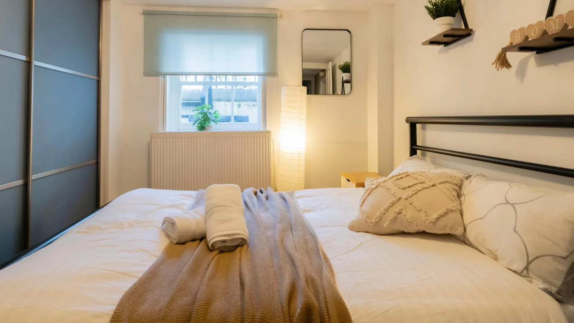 Appartement Gorgeous 2Bed House In New Road à Londres Royaume-Uni